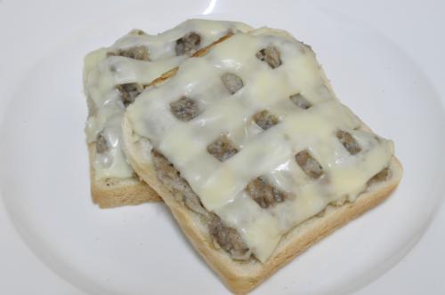 Jitrnicové toasty  – Snadné recept z Miš - Maš kuchyně, hotový za Do 30 minut